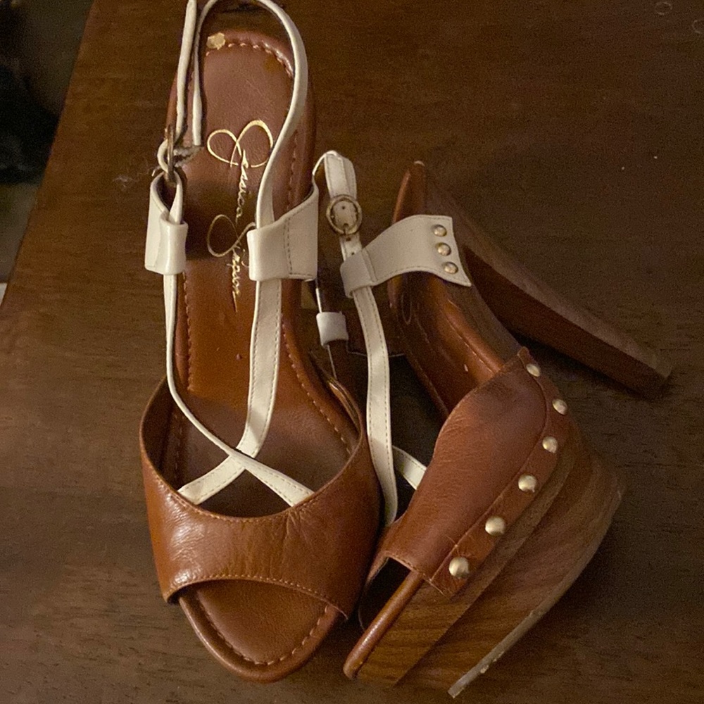 Jessica Simpson size 6 heels